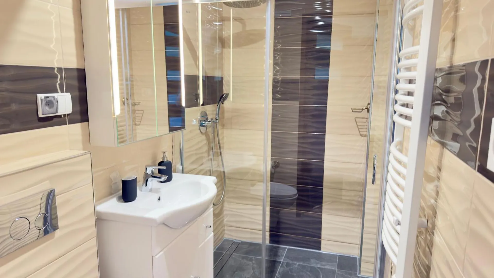 Dwupoziomowy Apartament Strazacka 2 